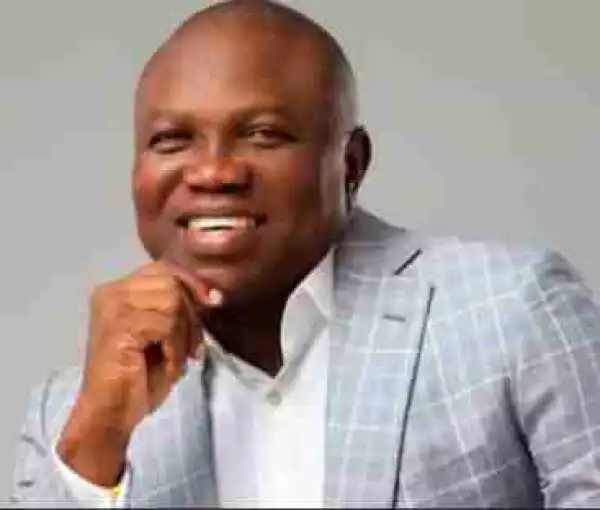 Governor Ambode releases 12 inmates from Kirikiri prison